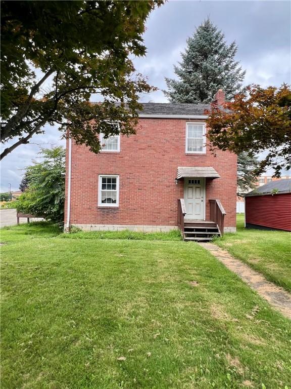 732 Pershing St, Ellwood City, PA 16117 - photo 1