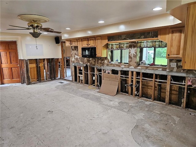 2945 Hills Church Rd, Murrysville, PA 15632 - photo 7