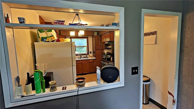 7049 E State, St, PA 16148 - photo 5