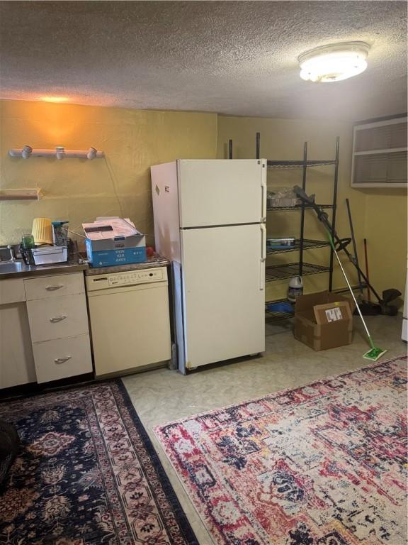1725 Edwards Way S, Side, PA 15203 - photo 18