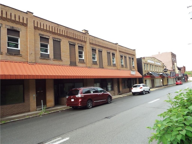 559 Schoonmaker, Monessen, PA 15062 - photo 1