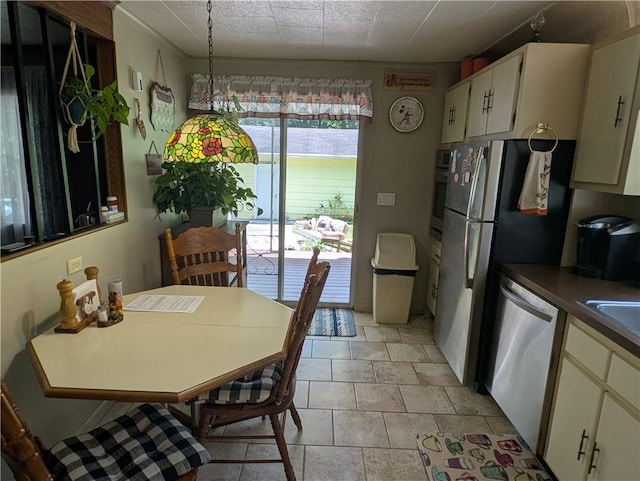 30 Bloxsom Ln, Union Twp, PA 15332 - photo 5