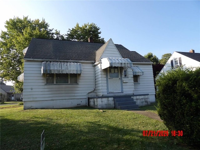 907 S Center St, Grove City Boro, PA 16127 - photo 1