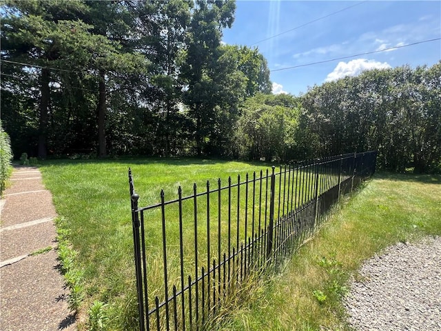 222 W Shaffer Rd, Center Twp, PA 15001 - photo 7