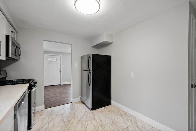 2725 Bellingham Ave, Banksville/Westwood, PA 15216 - photo 11