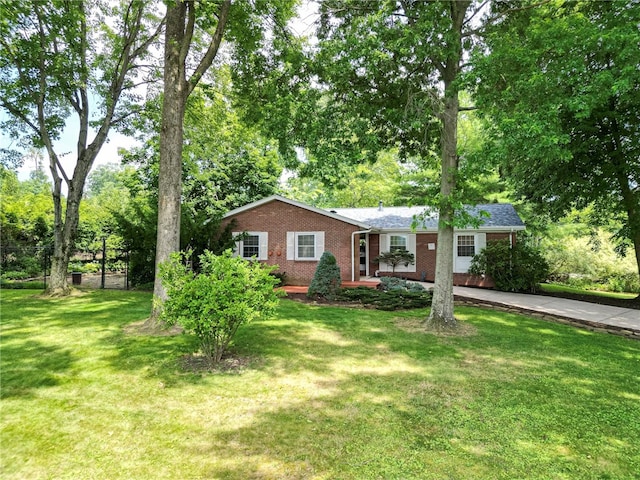 107 Colbaugh Dr, Level Green, PA 15085 - photo 32