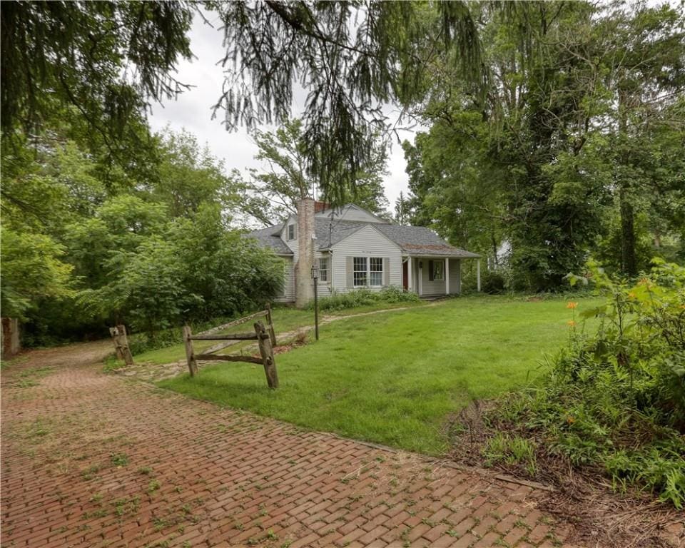 175 Oakville Rd, Chippewa Twp, PA 15010 - photo 1