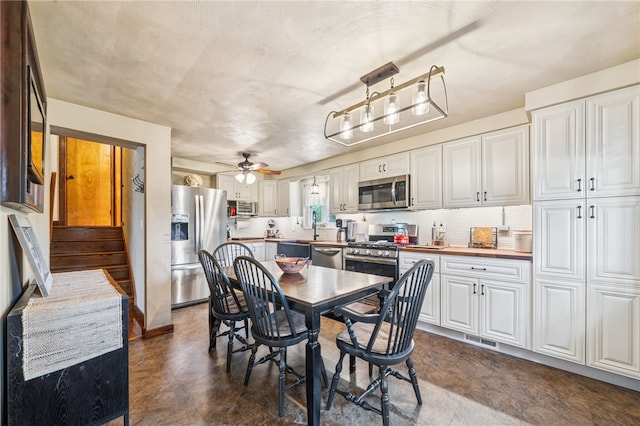 1131 Brookside Dr, Hempfield Twp, PA 15601 - photo 3