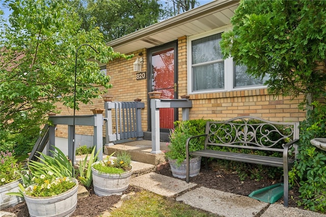820 Maplewood Dr, Castle Shannon, PA 15234 - photo 1