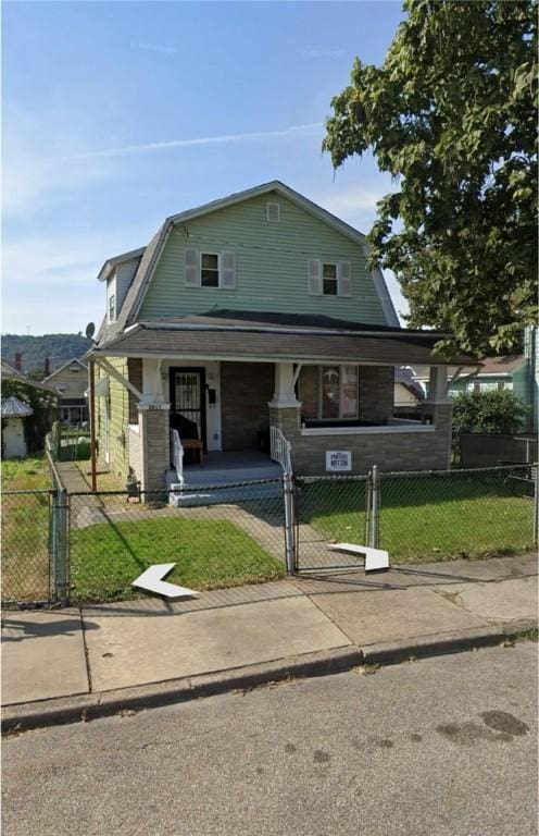 2015 Kenneth Ave, Arnold, PA 15068 - photo 1