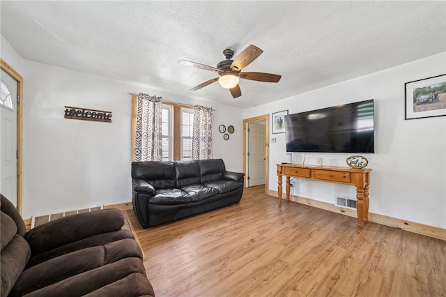 156 College Ave, Plum Boro, PA 15239 - photo 7