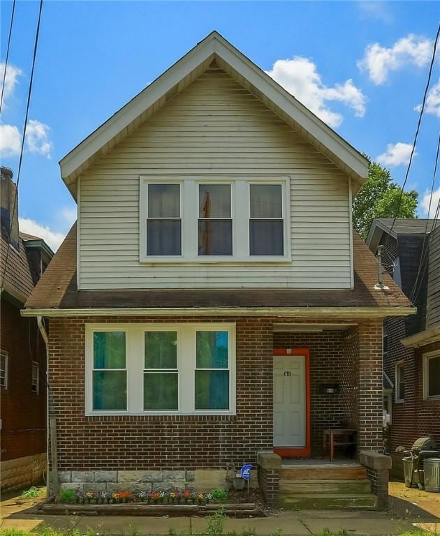 618 Bluff St, E Pittsburgh, PA 15112 - photo 1