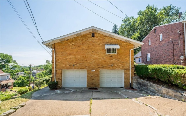 703 Danube St, Hill District, PA 15219 - photo 2