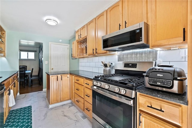 988 Willow Dr, Ross Twp, PA 15237 - photo 9