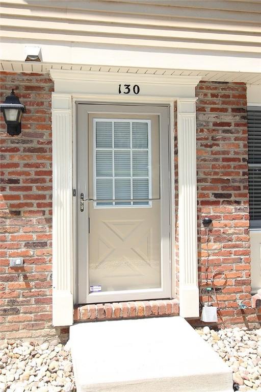 130 Scott Ln, Peters Twp, PA 15367 - photo 3