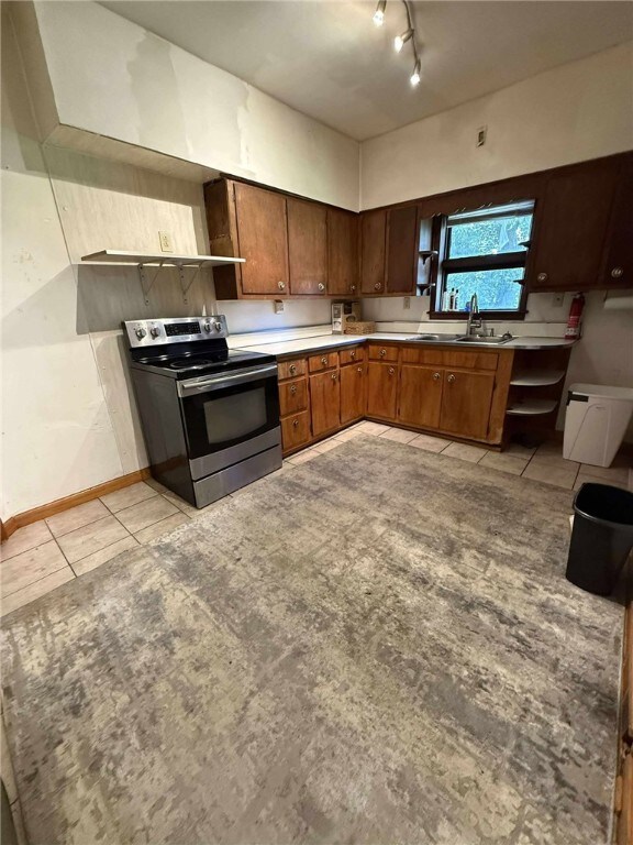 328 W Brady St, City Of But Nw, PA 16001 - photo 10