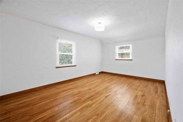 562 Greenlee Rd, Whitehall, PA 15227 - photo 15