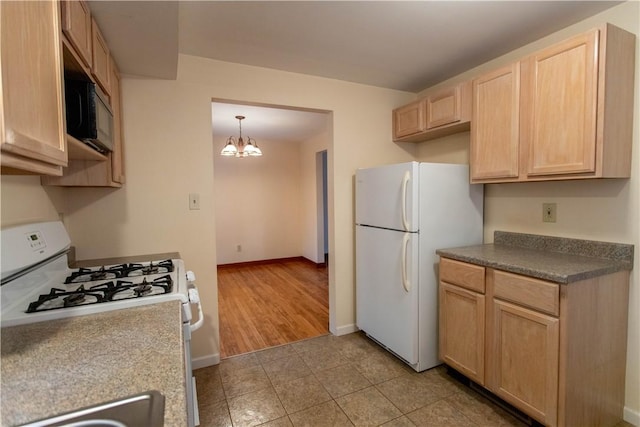 733 Veronica Dr, Penn Hills, PA 15235 - photo 15