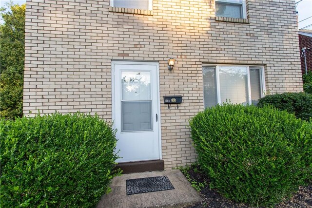 733 Veronica Dr, Penn Hills, PA 15235 - photo 3