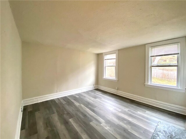 910 Smithton Ave, Marshall Shadeland, PA 15212 - photo 6