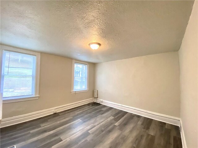 910 Smithton Ave, Marshall Shadeland, PA 15212 - photo 34