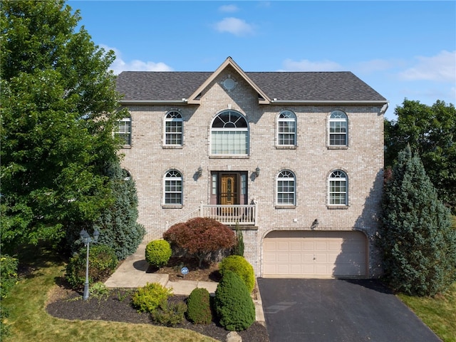 104 Stratford Ct, New Stanton, PA 15672 - photo 1