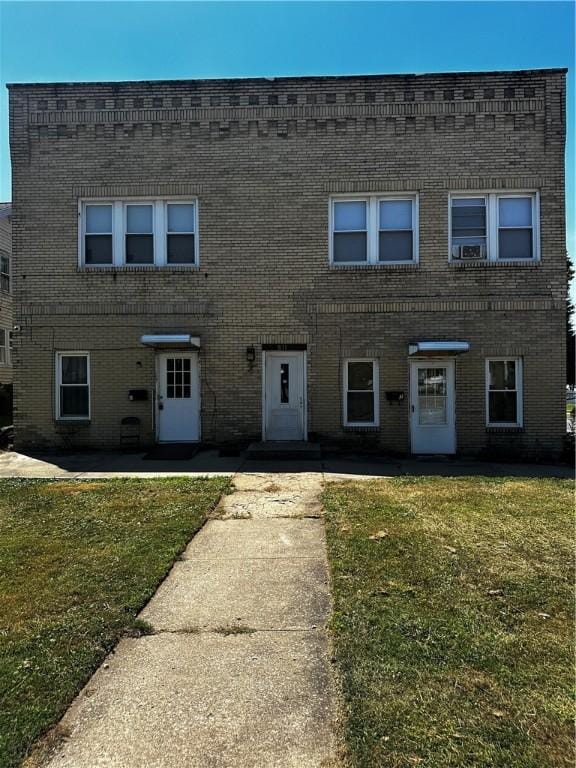 811 Wilmington Ave, New Castle, PA 16101 - photo 1