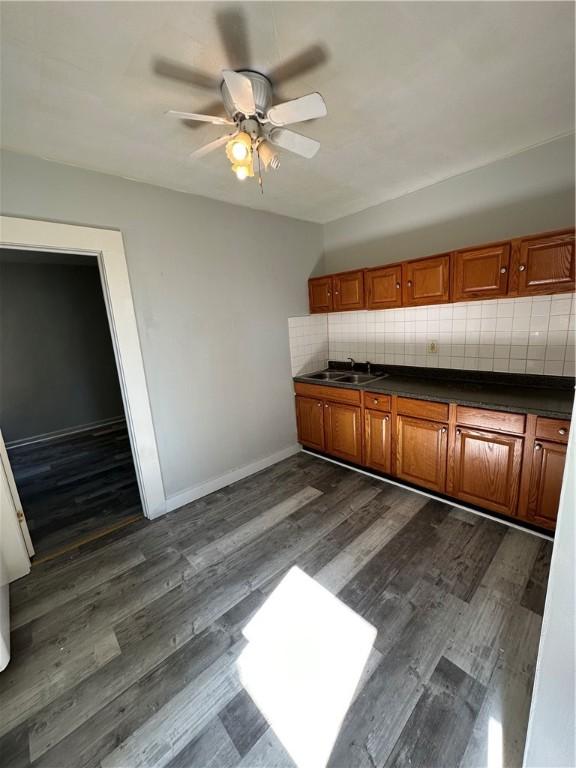 811 Wilmington Ave, New Castle, PA 16101 - photo 4