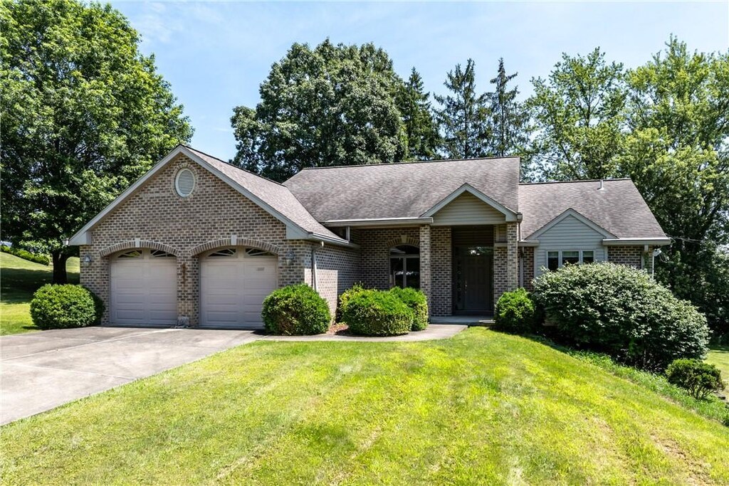 6501 Keystone Ave, Finleyville, PA 15332 - photo 1