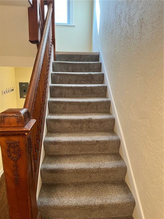 660 E Maiden St, City Of Washington, PA 15301 - photo 4