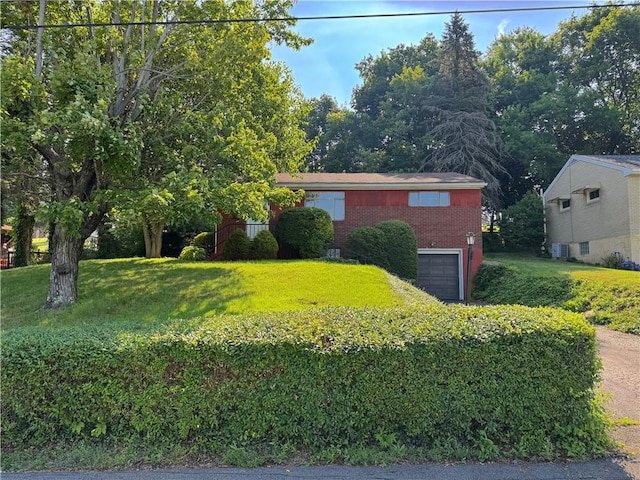 213 Monica Dr, Hempfield Twp, PA 15601 - photo 1