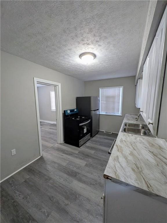1421 Meadow St, Mckeesport, PA 15132 - photo 6