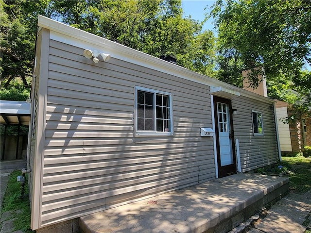 711 Charles St, Carnegie, PA 15106 - photo 1