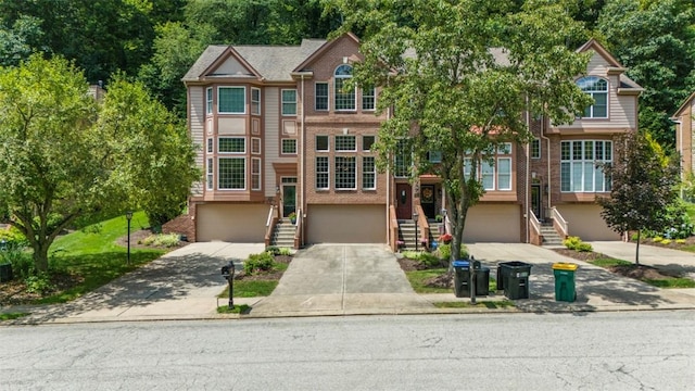 2117 Huntington Ct S, Franklin Park, PA 15090 - photo 1