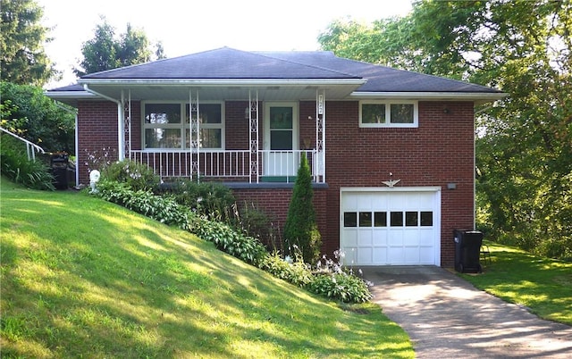 722 Golf Course Rd, Aliquippa, PA 15001 - photo 1