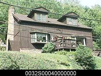 622-624 Becks Run Rd, Carrick, PA 15210 - photo 1
