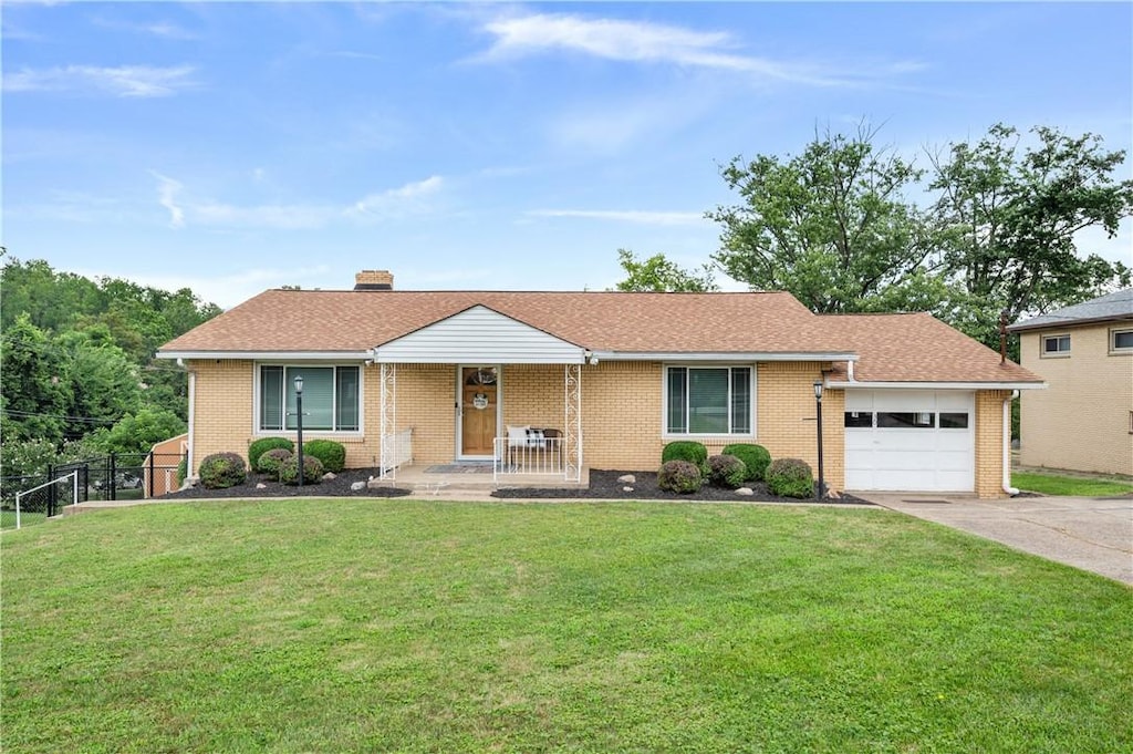30 Beaver Grade Rd, Robinson Twp, PA 15136 - photo 1
