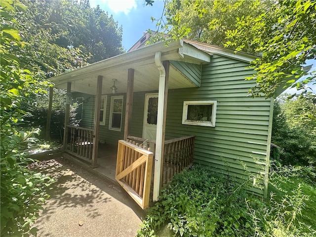 102 Morgan Ln, Center Twp, PA 15061 - photo 1