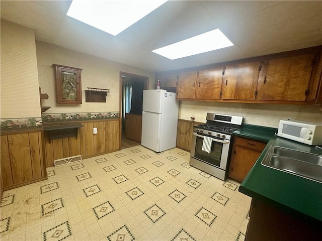 102 Morgan Ln, Center Twp, PA 15061 - photo 4