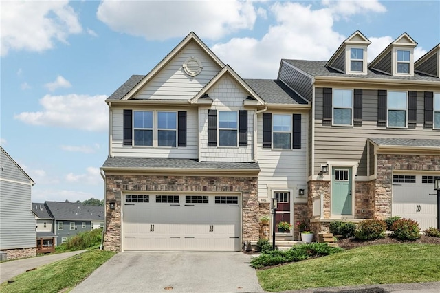 3006 Kapalua Ln, Penn Twp, PA 15644 - photo 1