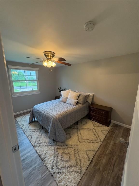 80 Phillips Ln, Mckees Rocks, PA 15136 - photo 12