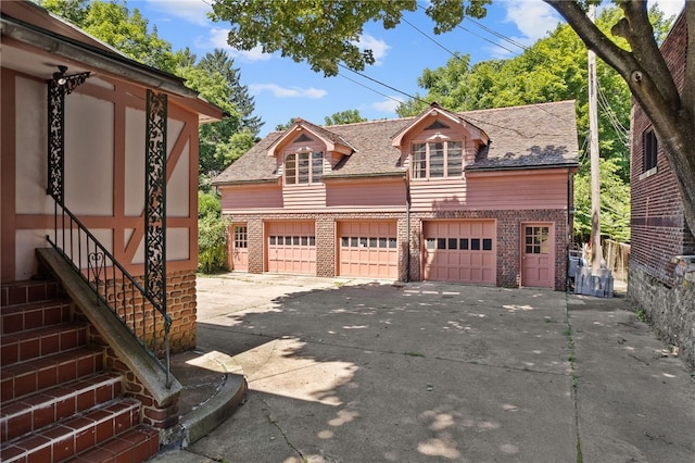 421 E Moody Ave, New Castle, PA 16105 - photo 2