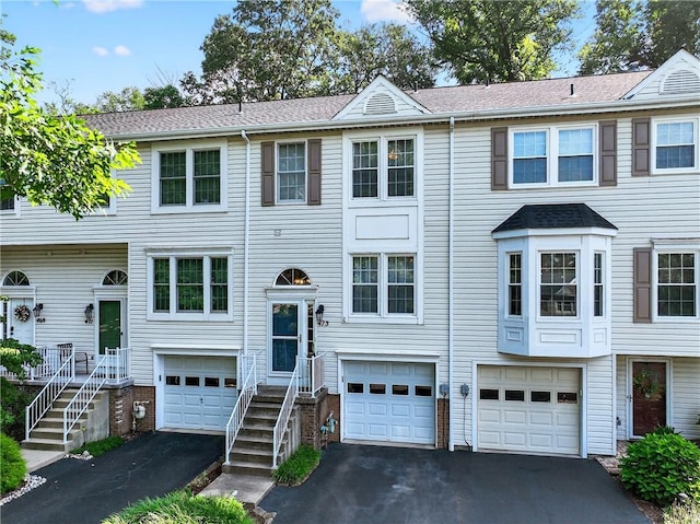 473 Cherryhill Dr, Cecil, PA 15017 - photo 1