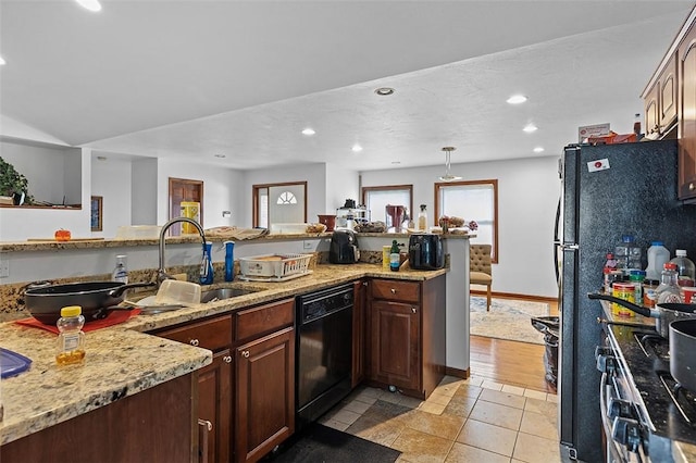 205 Veneze Dr, Robinson Twp, PA 15205 - photo 12