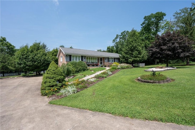 208 Malvina Ln, Unity Twp, PA 15650 - photo 2