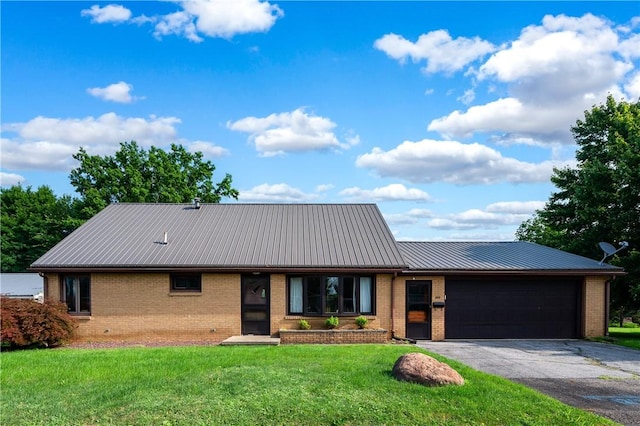 590 Quarry Way, Sharpsville, PA 16150 - photo 1
