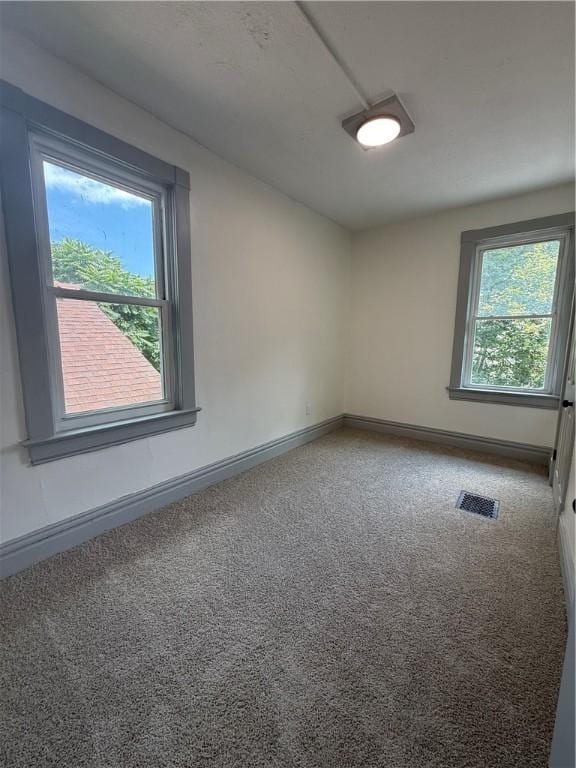 158 N Irvine Ave, Sharon, PA 16146 - photo 8
