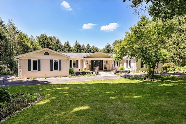 931 Country Club Dr, Hempfield Twp, PA 15601 - photo 1