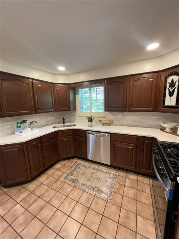 132 Sylvania Dr, South Park, PA 15236 - photo 11