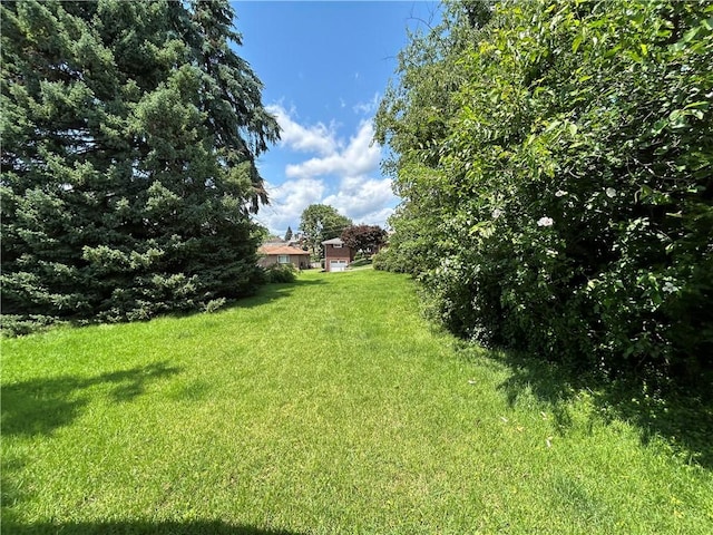 815 Division St, West Mifflin, PA 15122 - photo 18